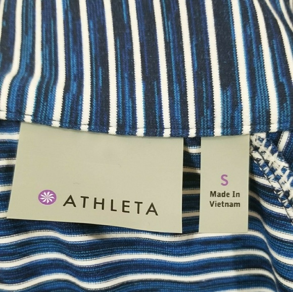 Athleta Quarter Zip pull over - Picture 6 of 8